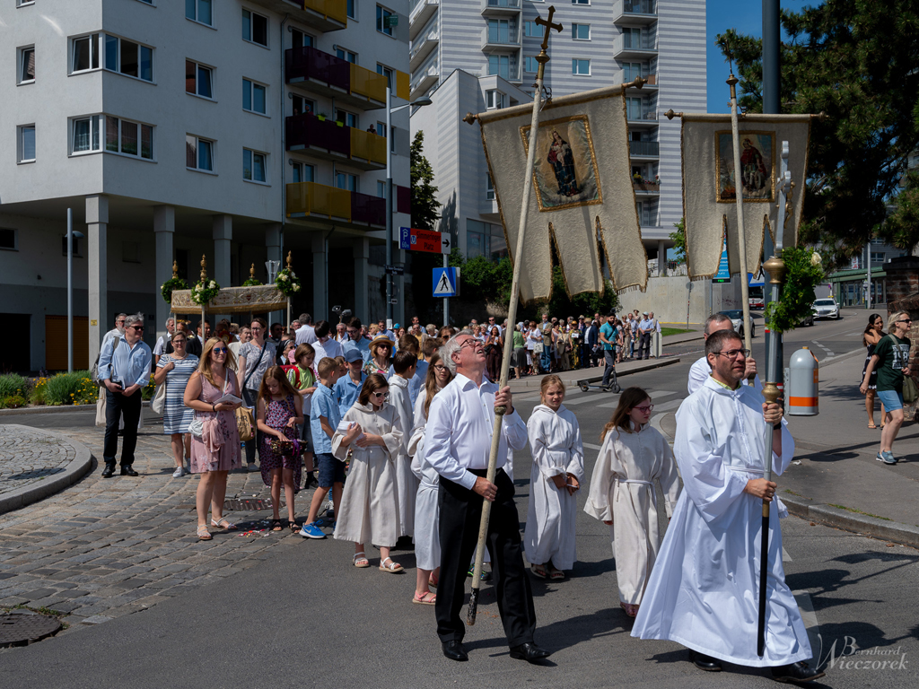 � Bernhard Wieczorek