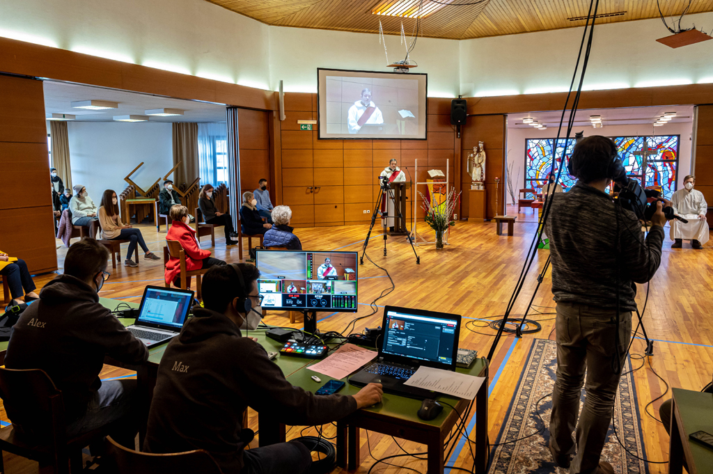 � Bernhard Wieczorek