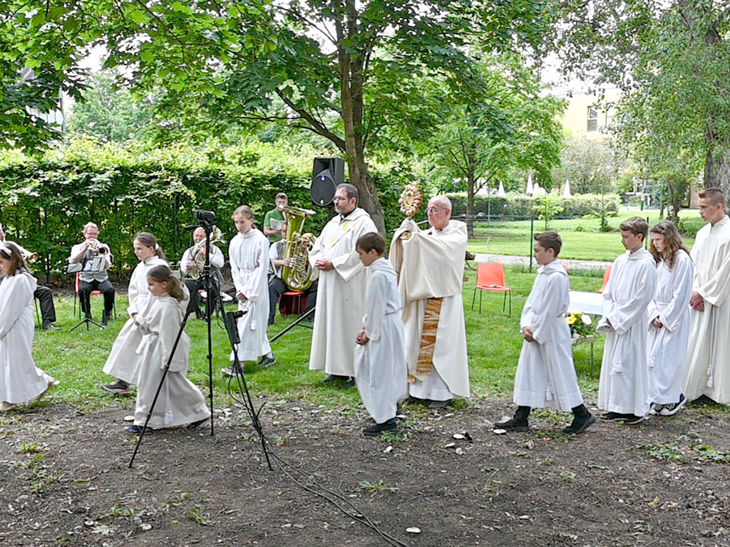 � Bernhard Wieczorek