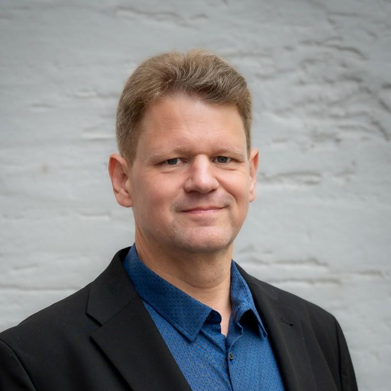 � Bernhard Wieczorek